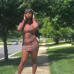 Meet your Posher, Aba